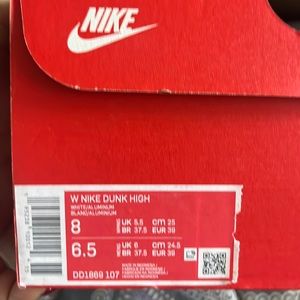 Women’s Hi Top Dunks